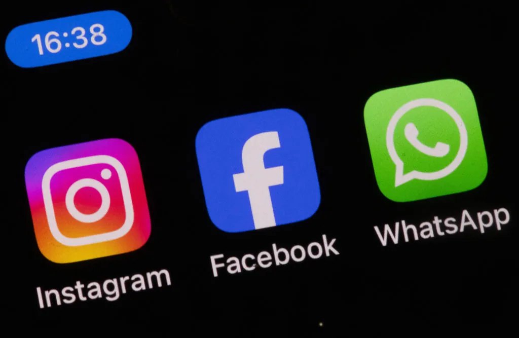 Meta launches "AI Mode" on Facebook: answers from public posts, AI editors and photo personalization