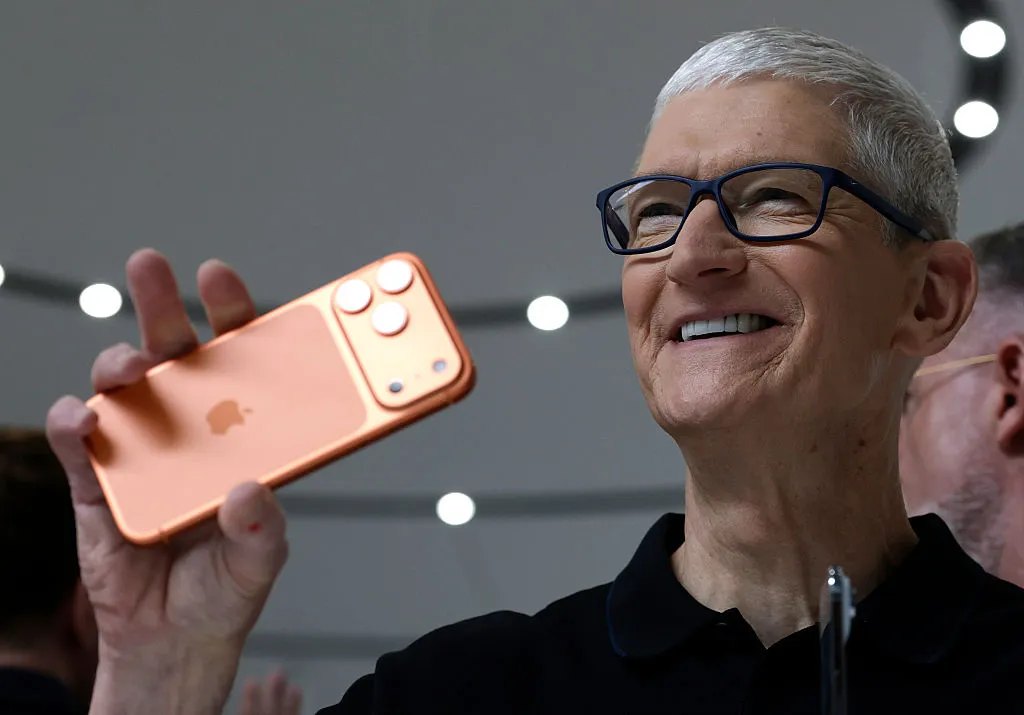 iOS 27: Useful AI Features on iPhone — Bill Splitting, Password Updates, and Automation