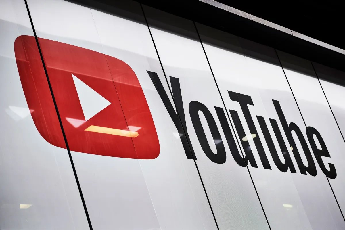 YouTube начнёт автоматически помечать фотореалистичные видео, созданные или изменённые ИИ