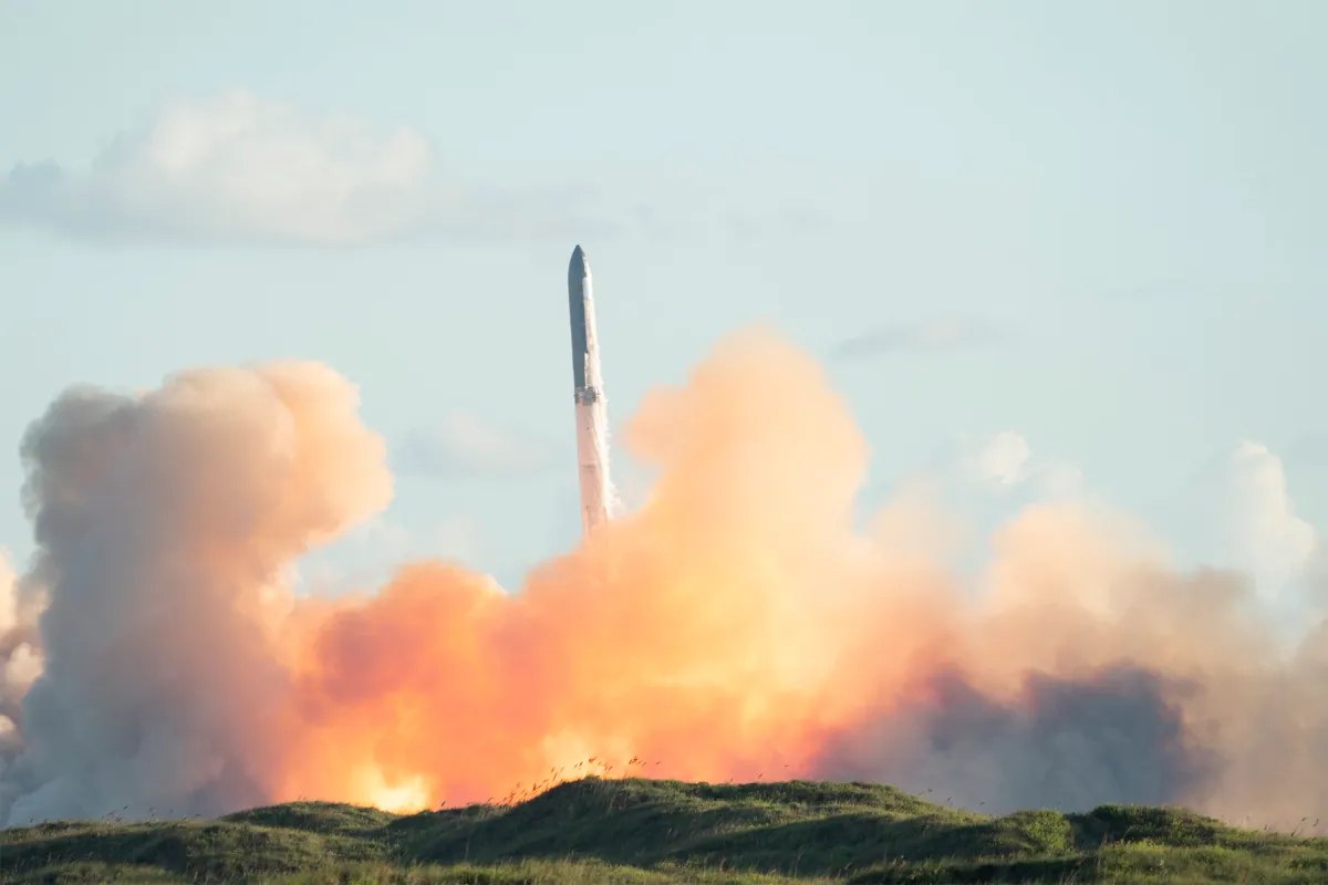 SpaceX completed the largest IPO in history — what it means for the market and for Musk