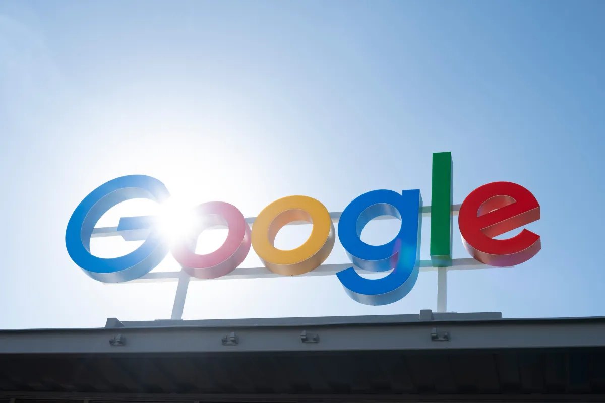 Google enables AI Mode to call stores and track hotel prices — convenient for travel