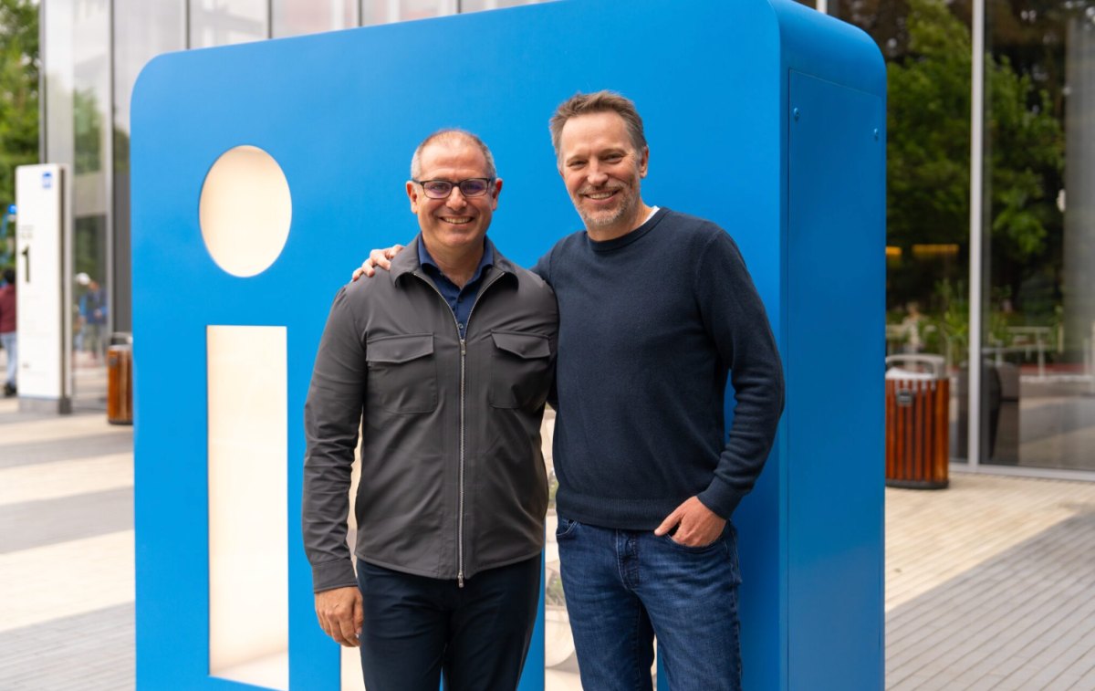 LinkedIn changes CEO: Roslansky steps down; Shapero named CEO