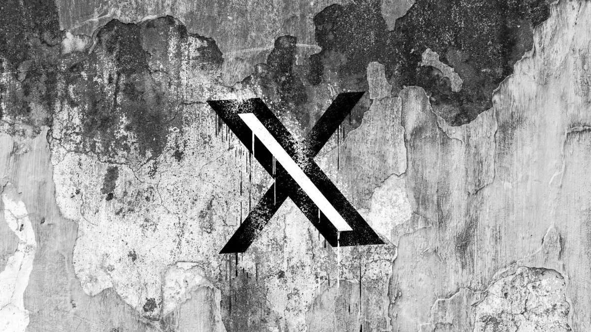 X launches XChat on iOS — a standalone messenger replacing the 'everything app' approach